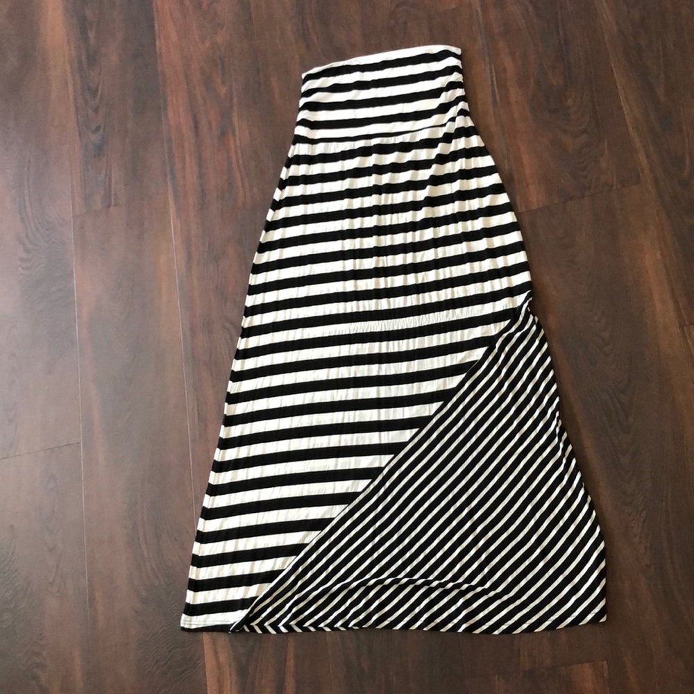 Striped maxi skirt